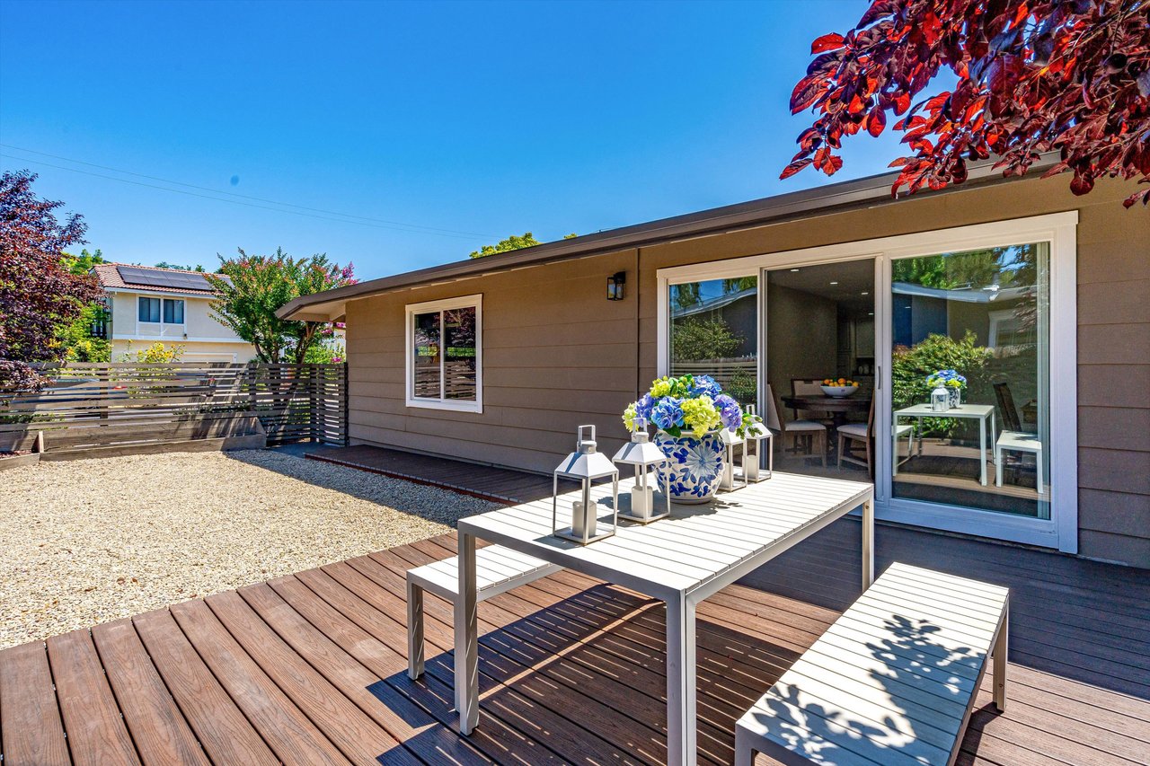 Impeccable Calistoga Home