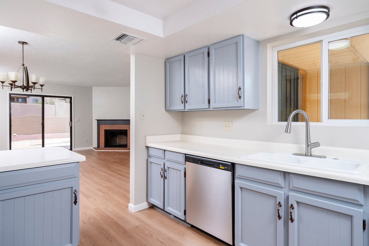 3236 W Moondance Way
