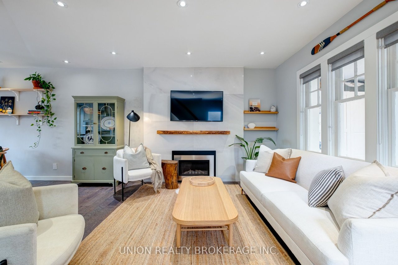 80 Eastwood Ave