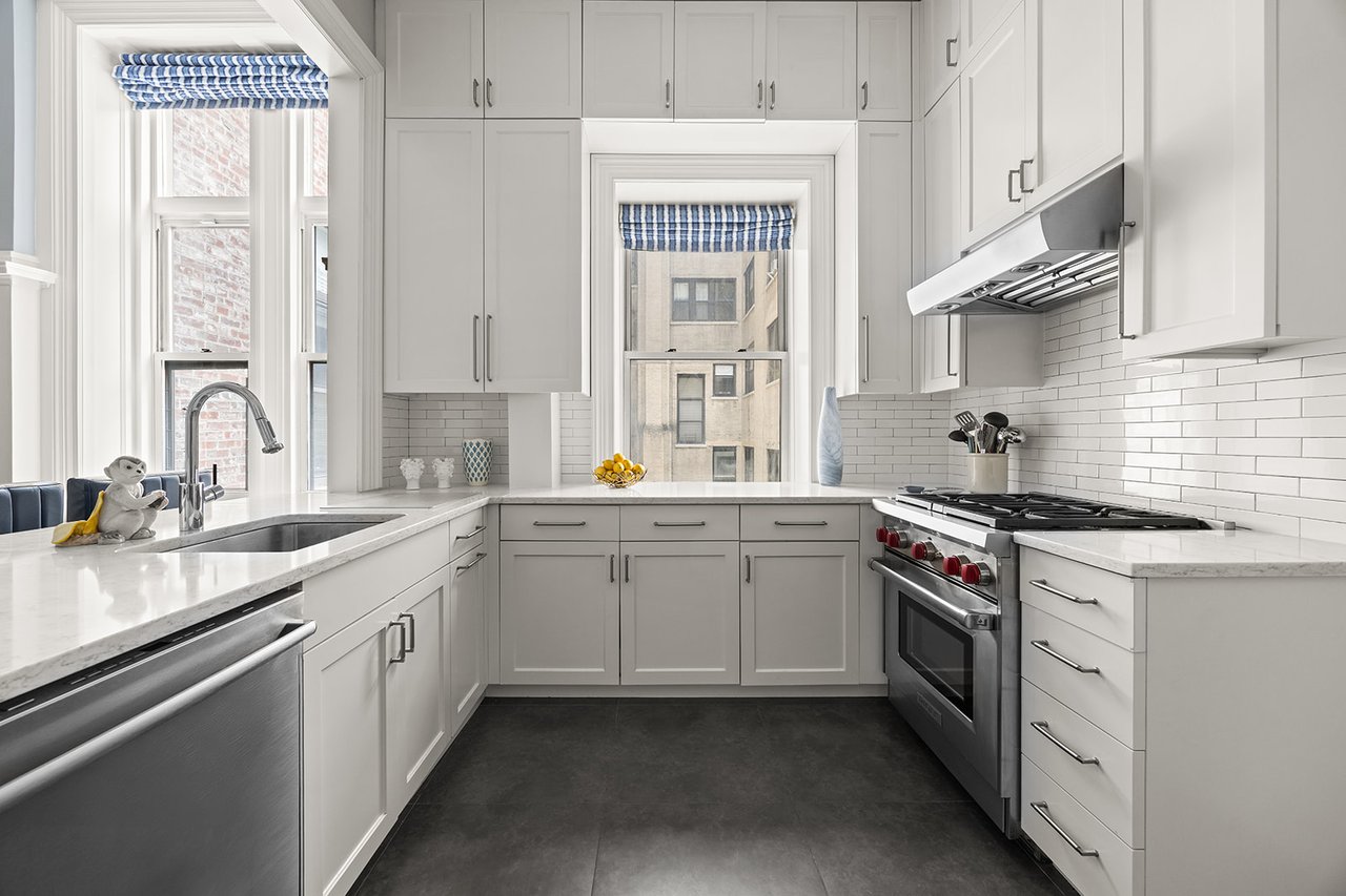 895 West End Avenue Unit 1B