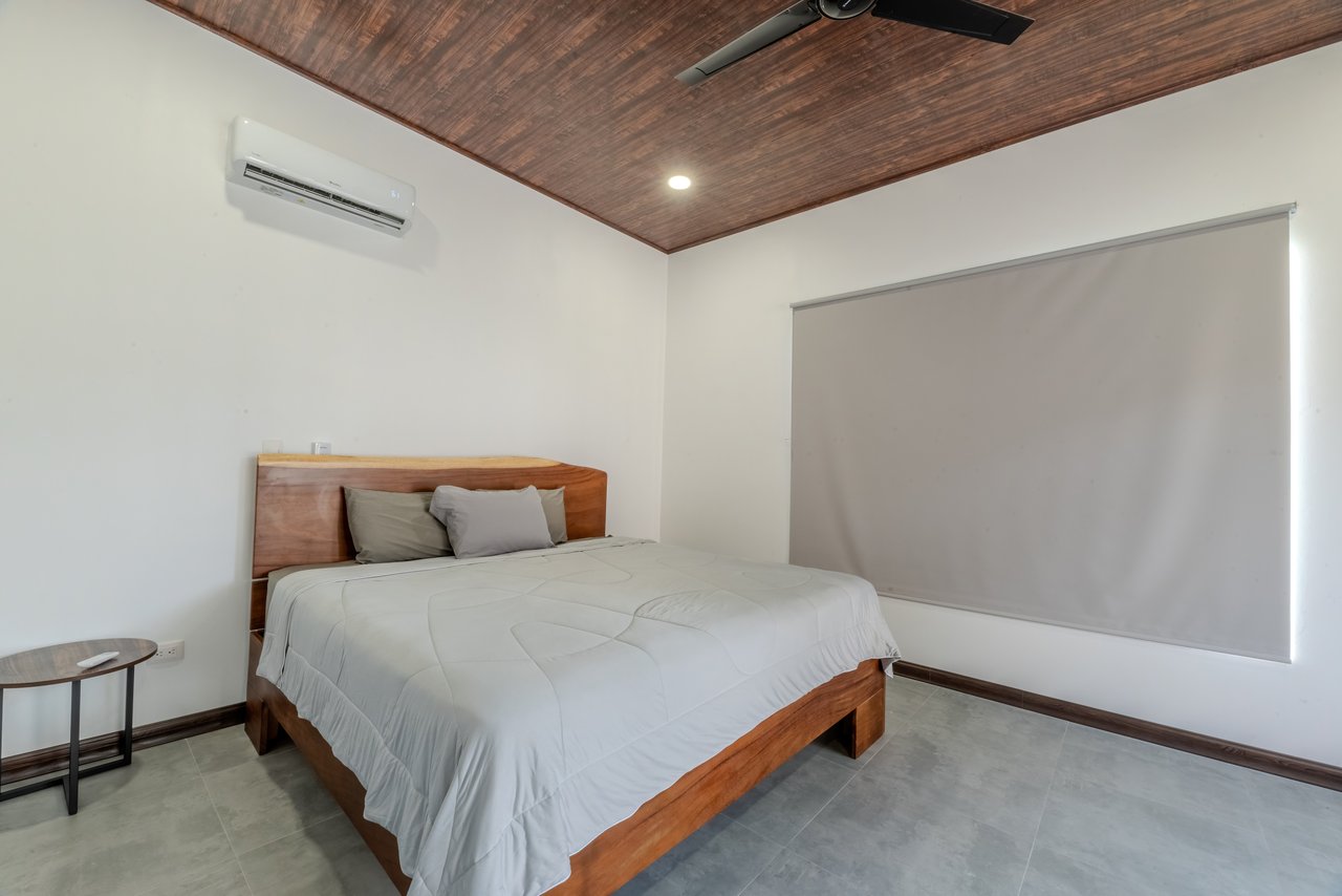 Brand New 3 Br, 2.5 Ba | Swimming Pool, High Ceilings 