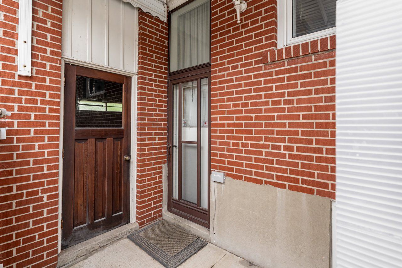 102 Clement Rd