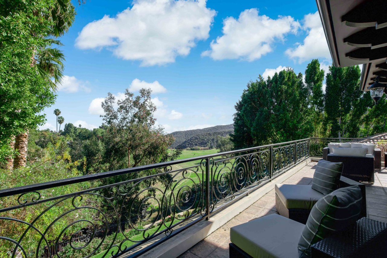 16677 Stone Oak Park