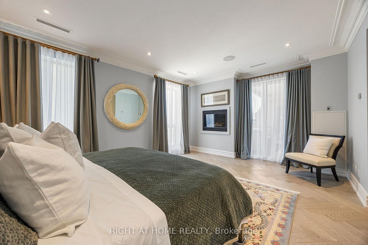 LARGEST PH IN GRAND HARBOUR