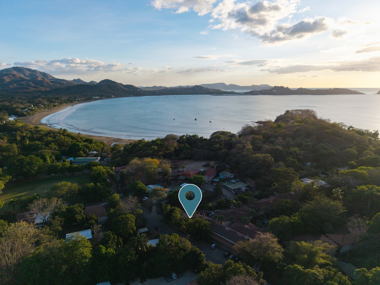 Reparito House | Turnkey Restaurant & Commercial Property for Sale