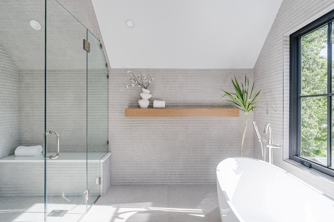  2565 S JACKSON STREET 