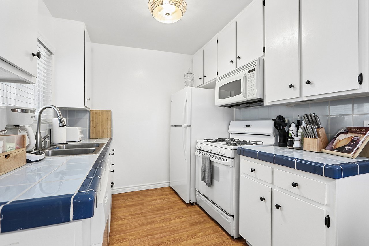 323 28th Street