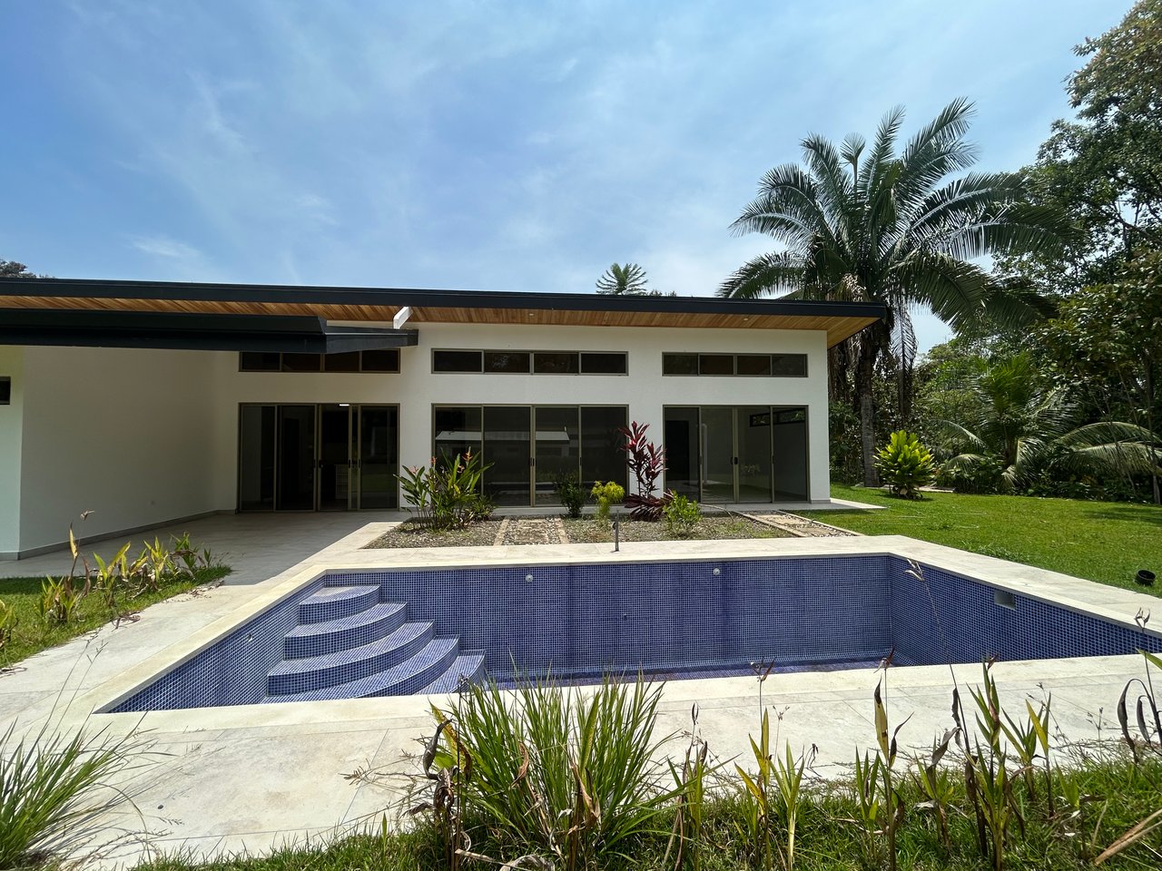 Modern Homes for Sale in Ojochal – El Tucán Paradise | Gated Community Costa Rica
