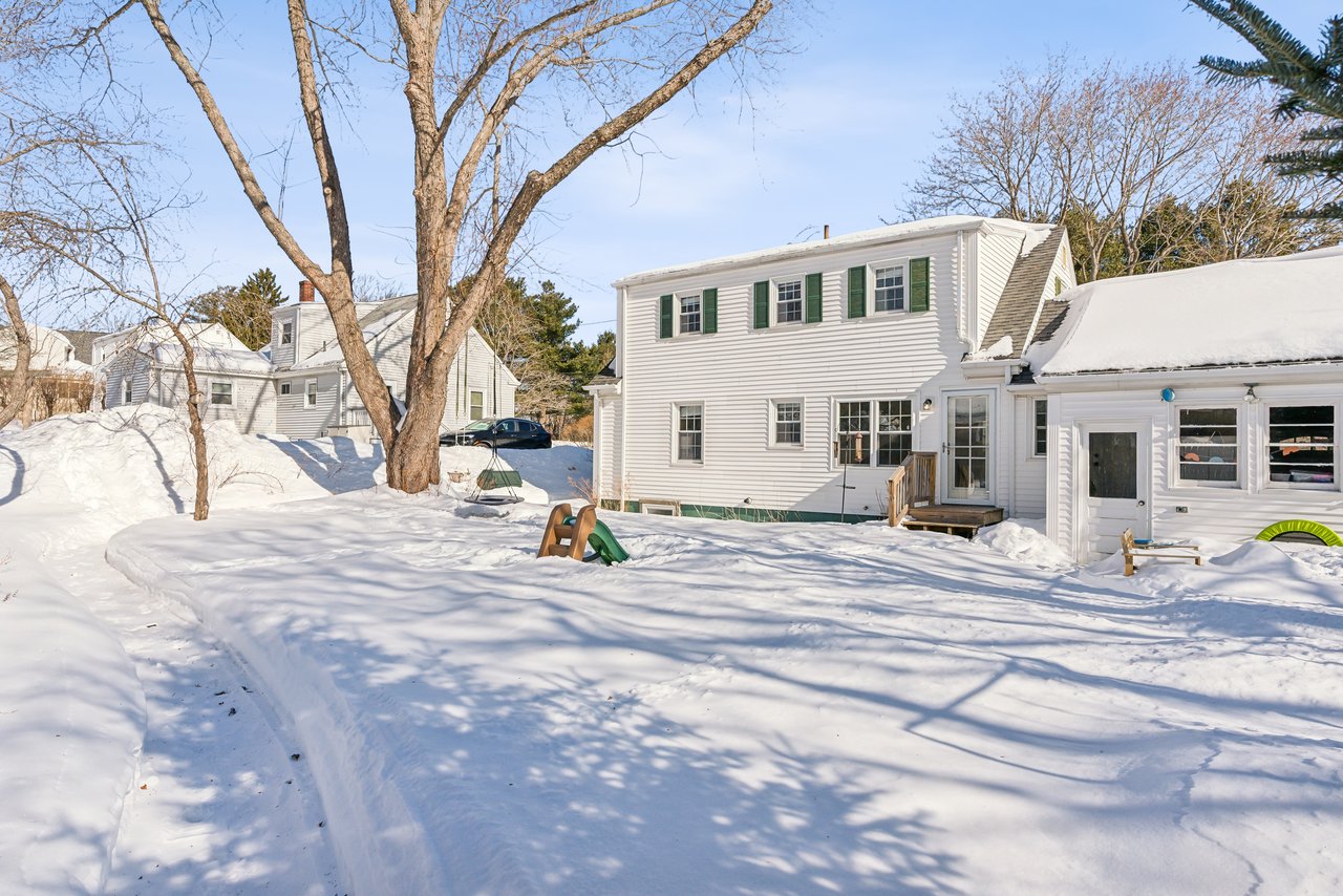 16 Parrott Street