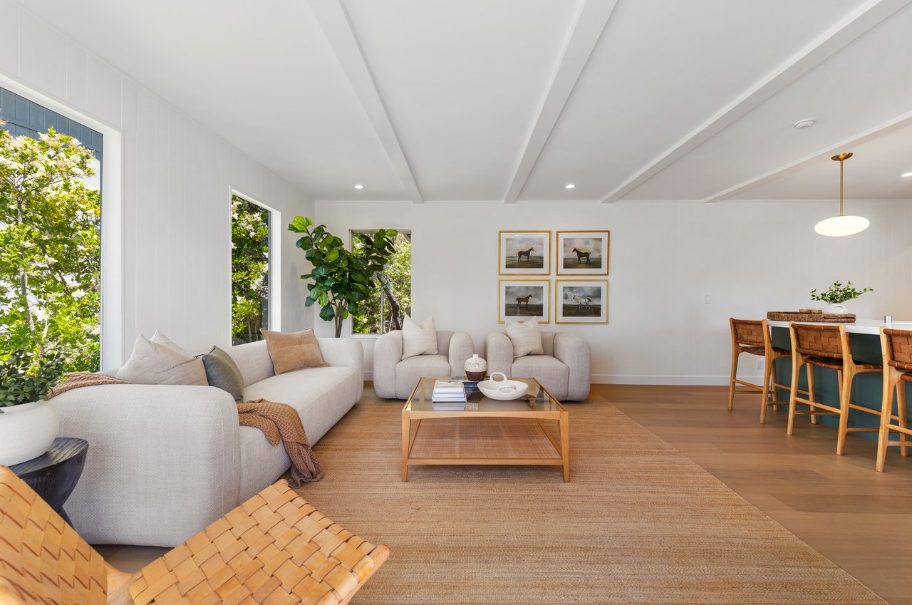 A Tasteful Renovation Meets Timeless Mid-Century Architecture
