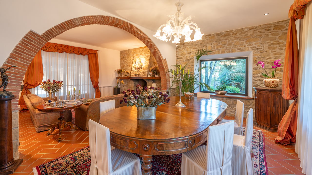 VILLA CORTESE  