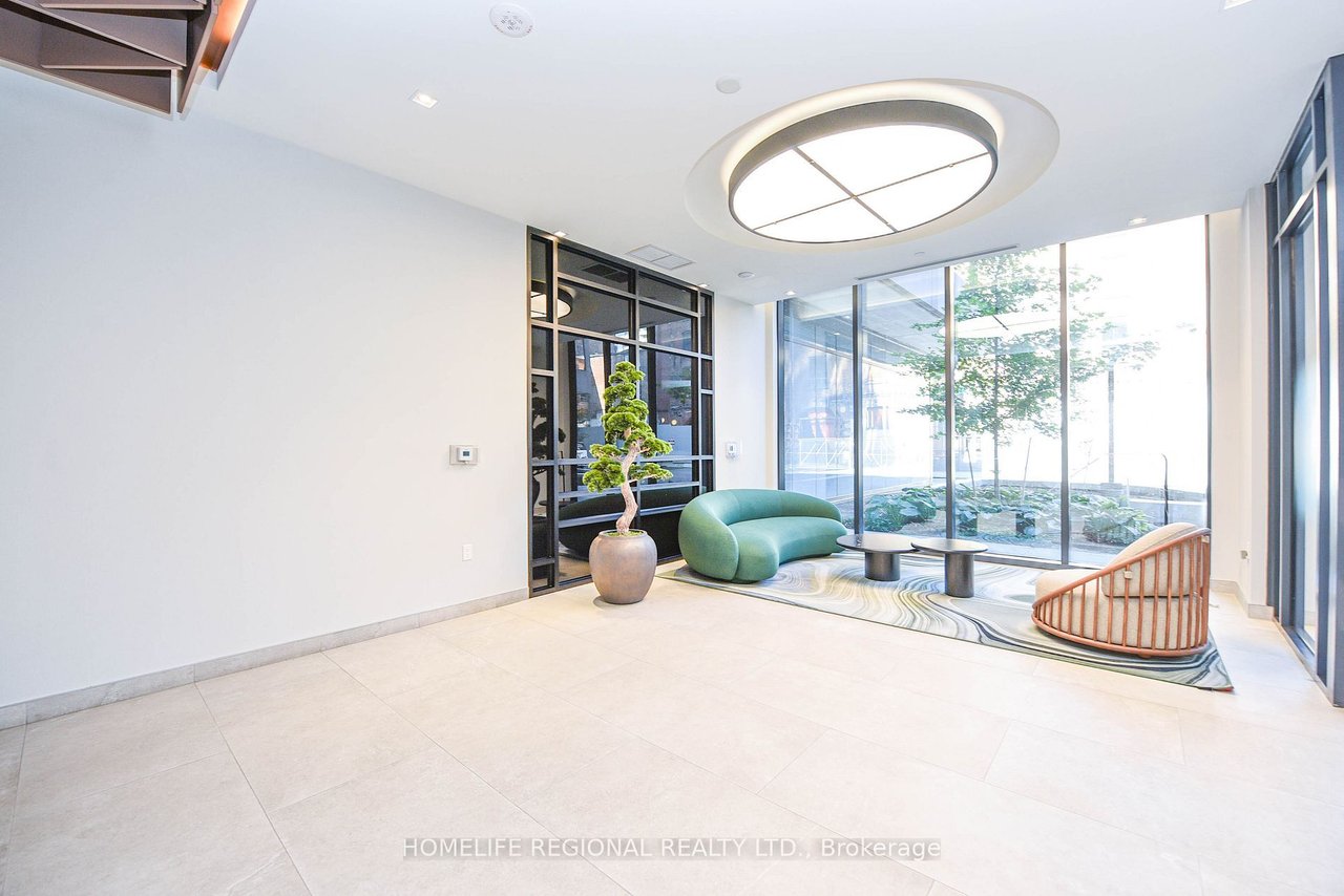 WEST CONDOS PENTHOUSE 