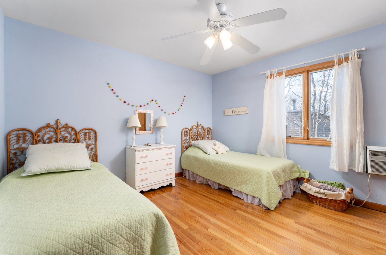 48 Island View Drive West