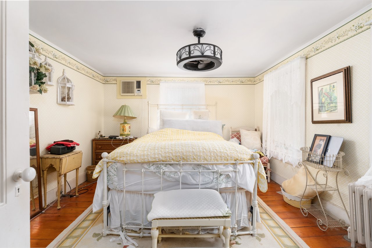 93 Buell Lane, East Hampton