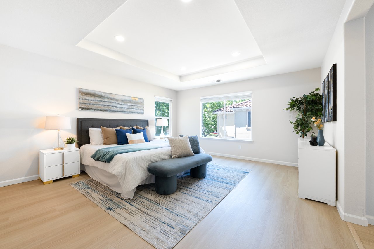 5947 Pala Mesa Dr