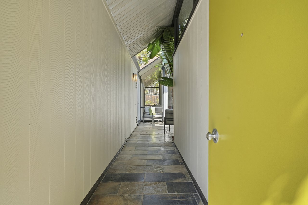 387 Vasquez AVE