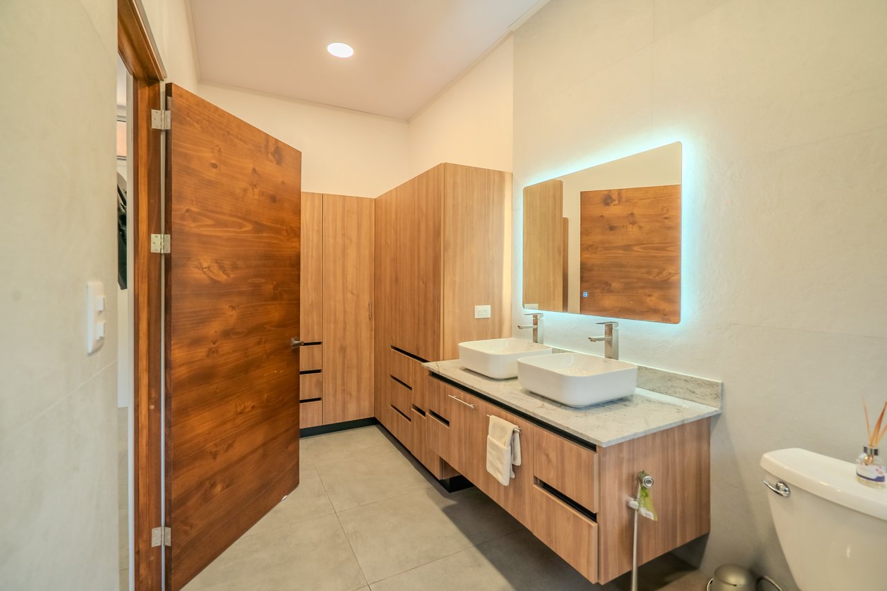 Brand New Tropical Jungle Home in Ojochal
