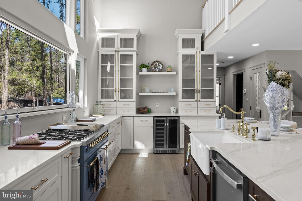 136 W Centennial Drive