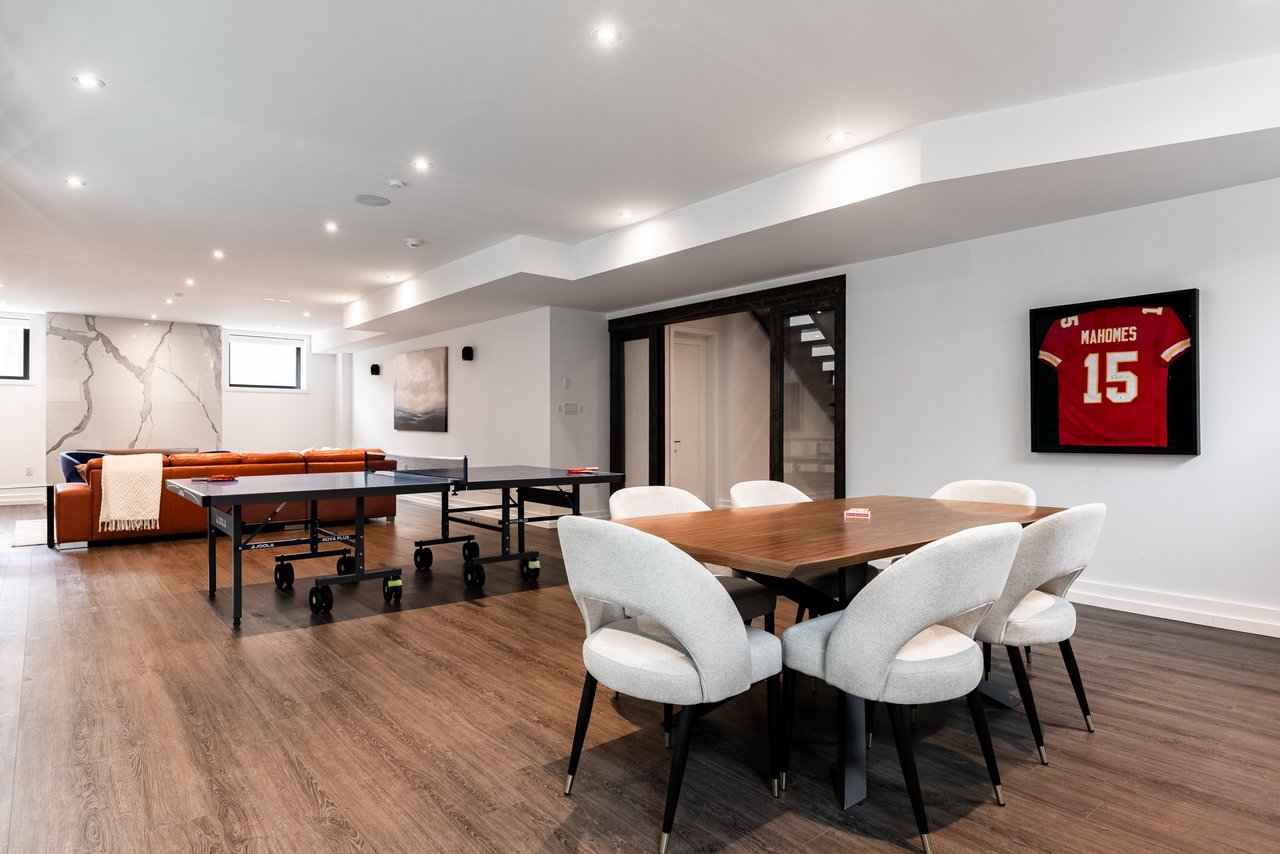 Modern & Contemporary Masterpiece