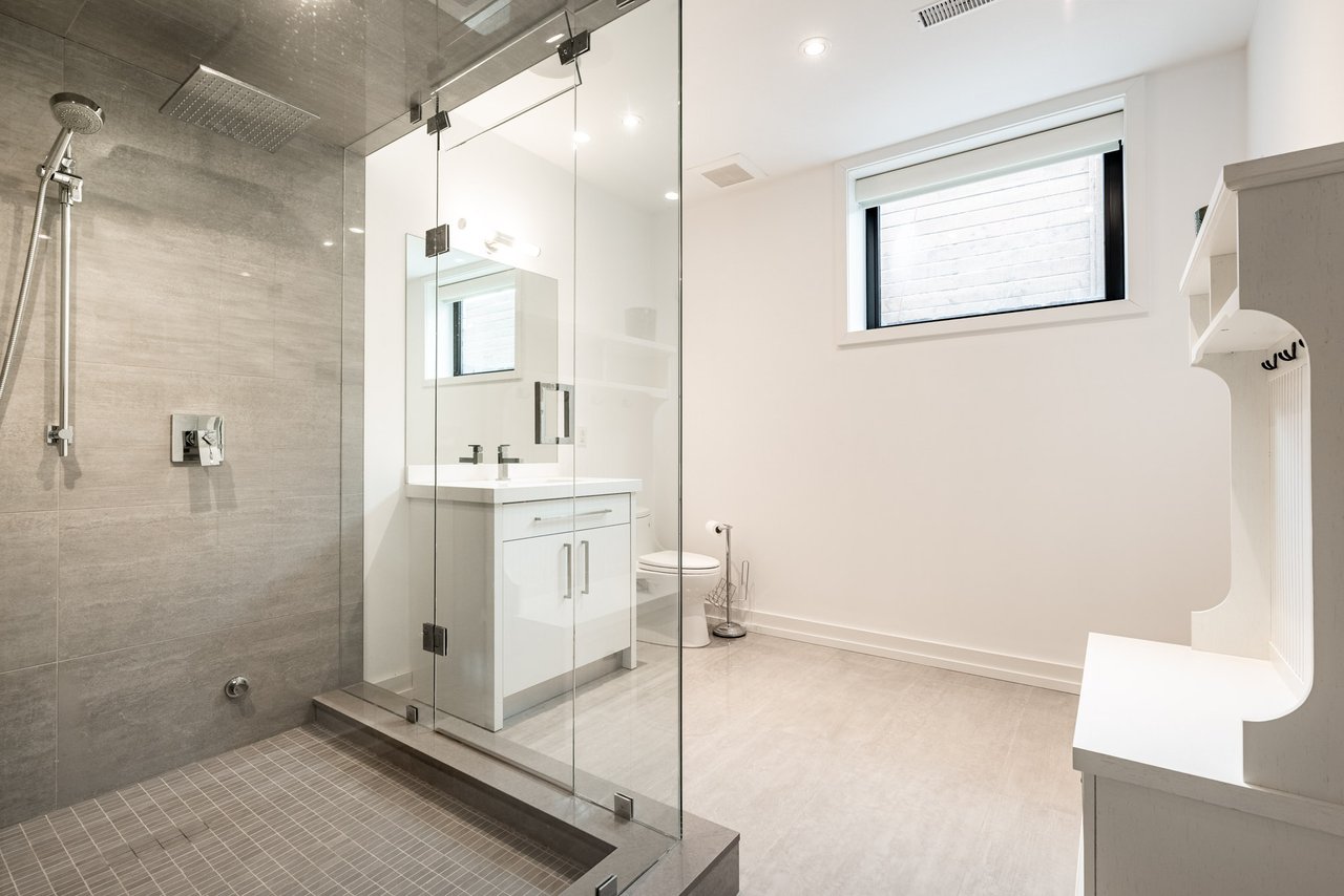 Modern & Contemporary Masterpiece