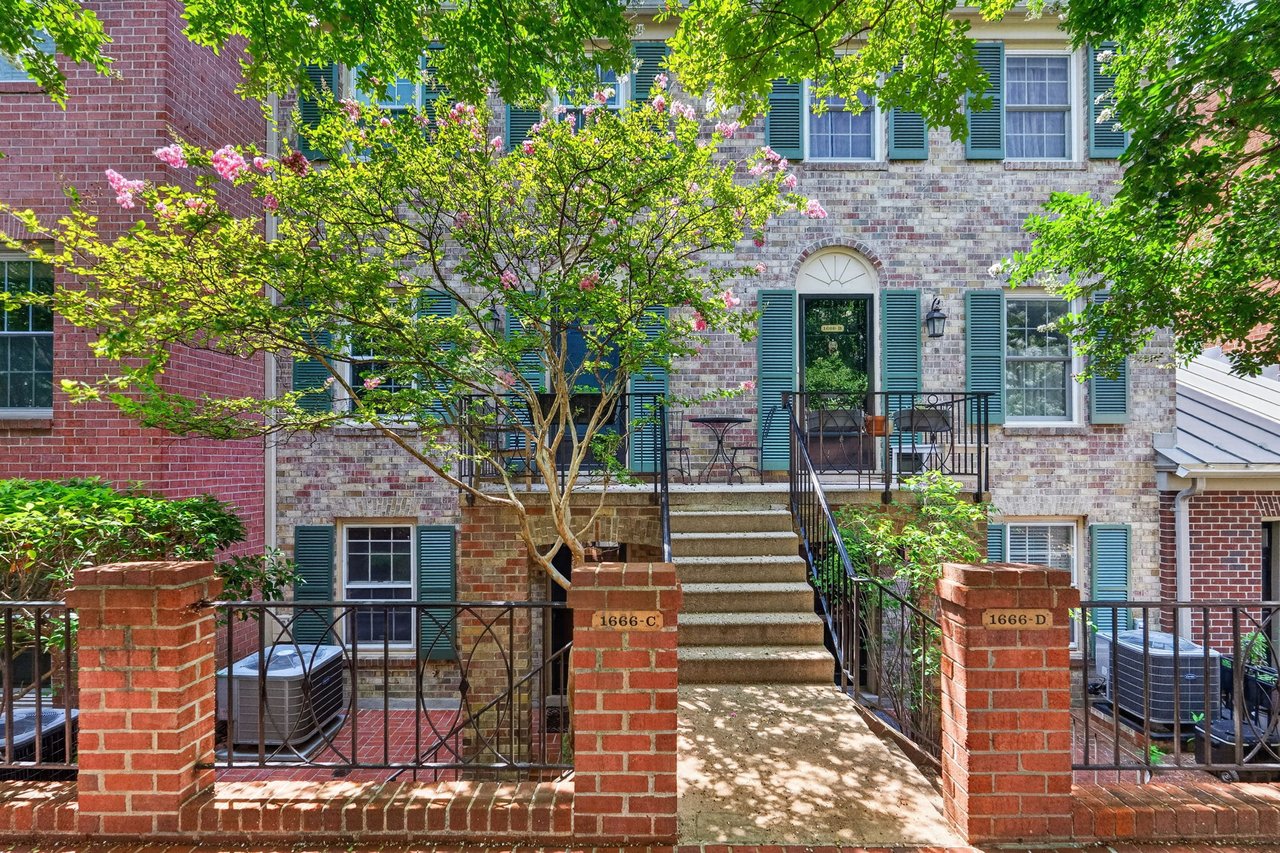 1666 Beekman Place Unit C