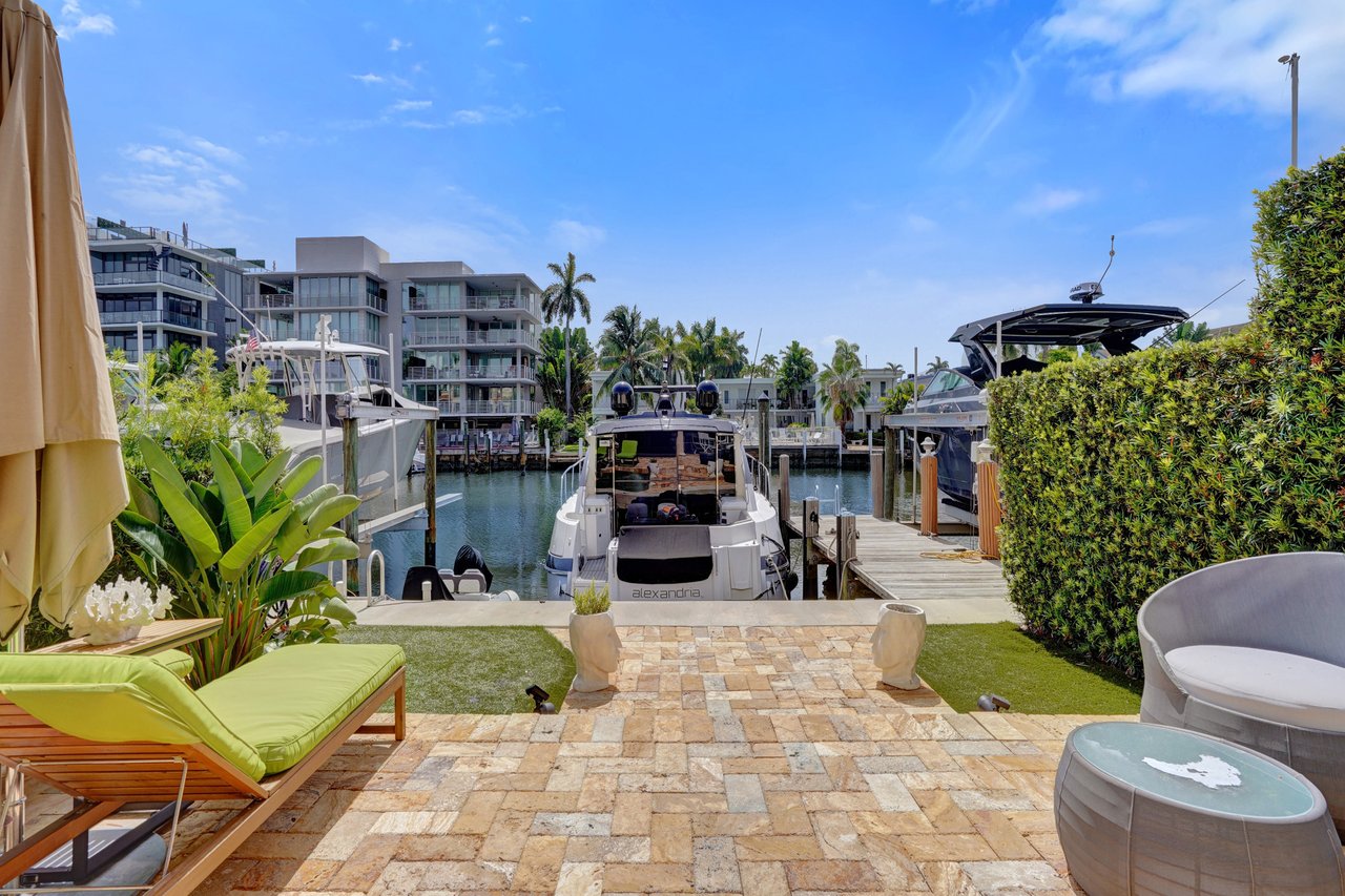 210 HENDRICKS ISLE, FORT LAUDERDALE FL 33301  