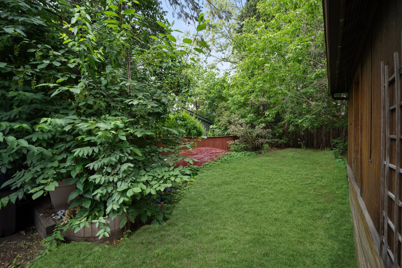 98 Roselawn Avenue