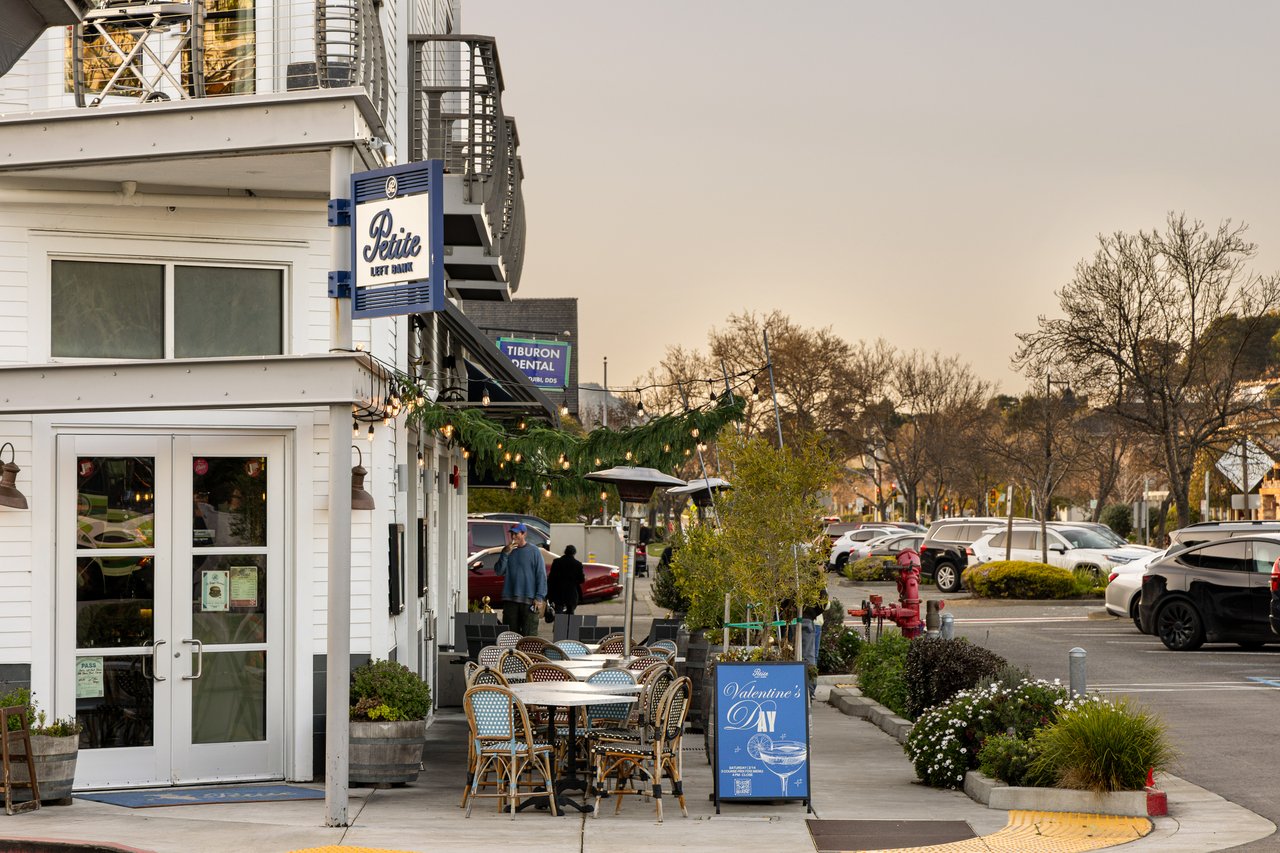 Luxury Condo with Sweeping Bay Views