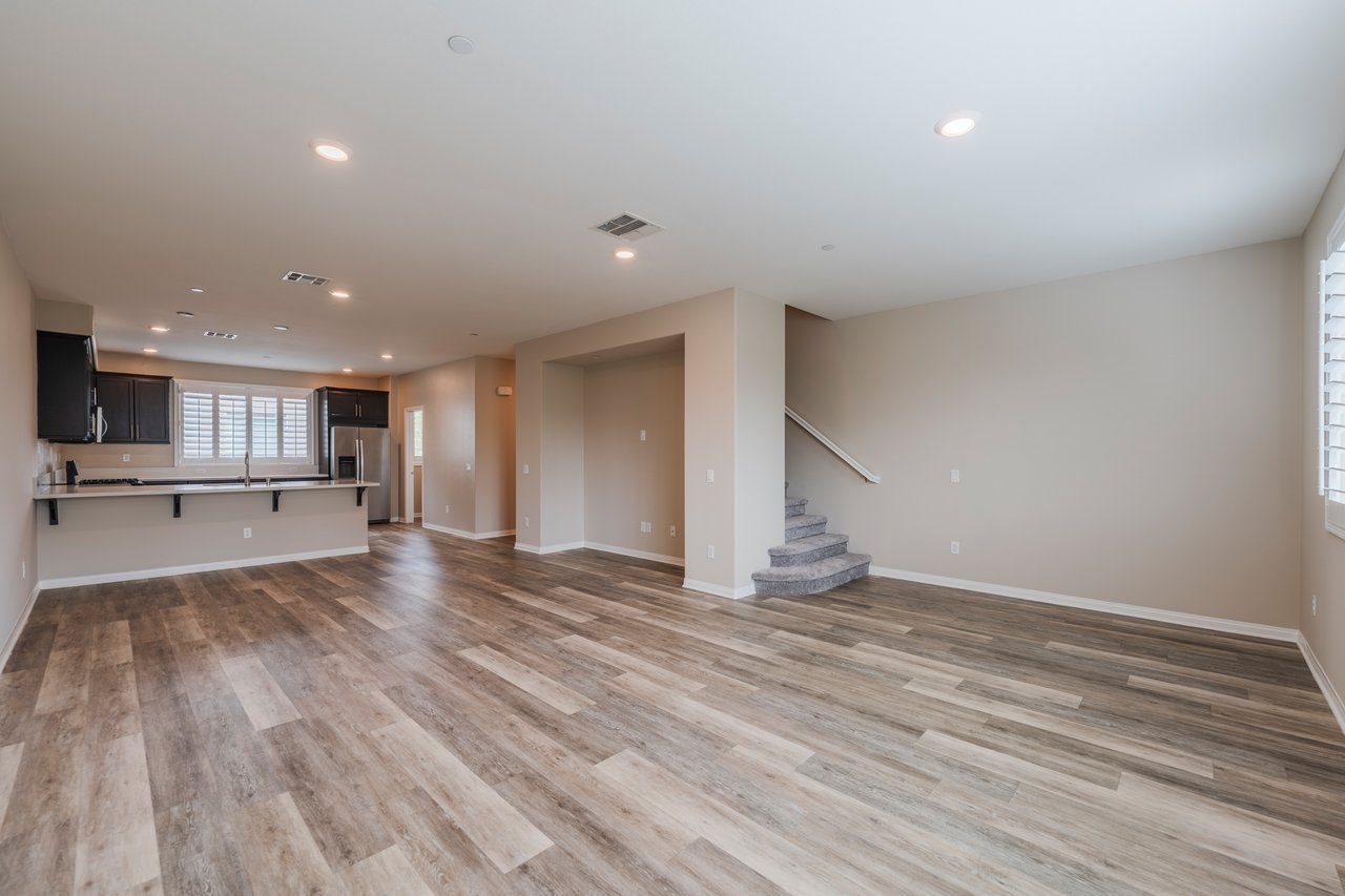14418-5 Plum Lane