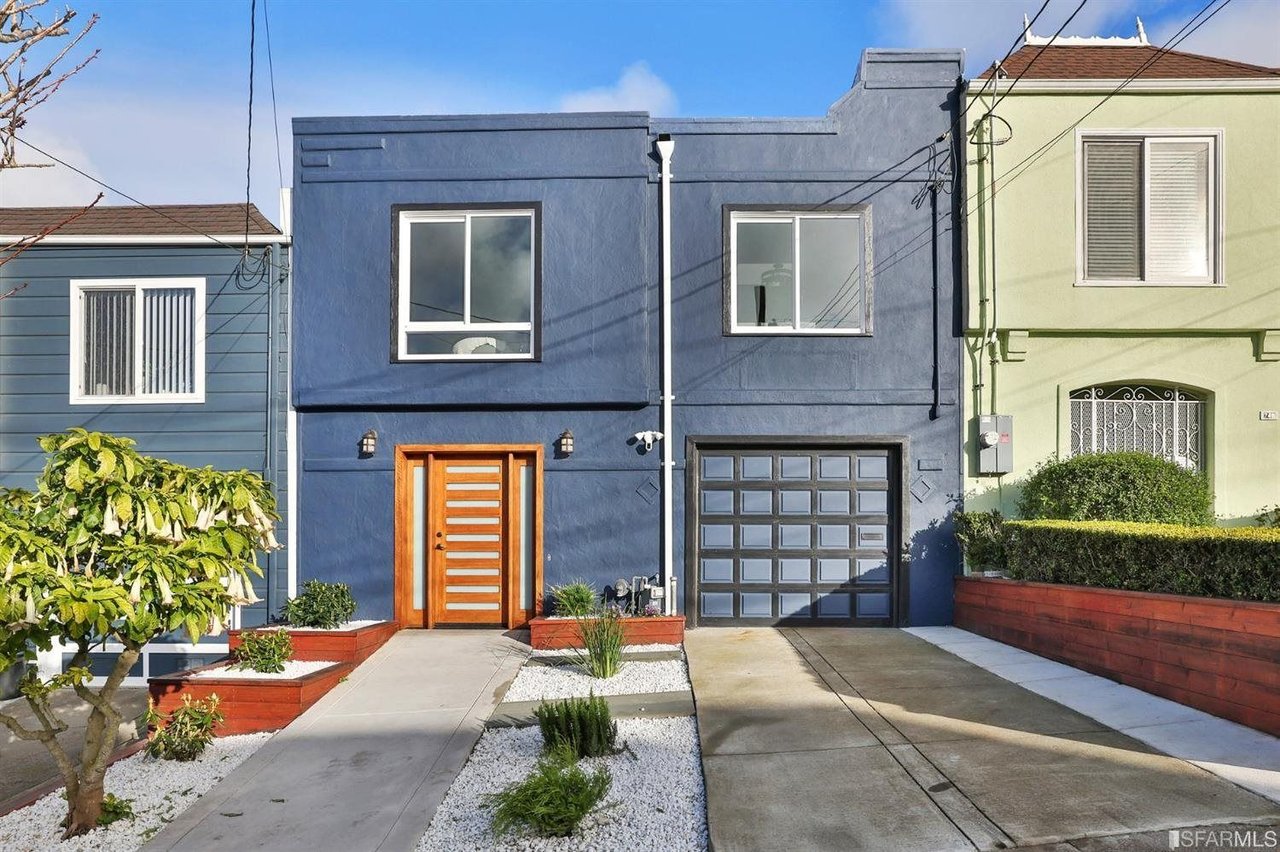 752 Head St