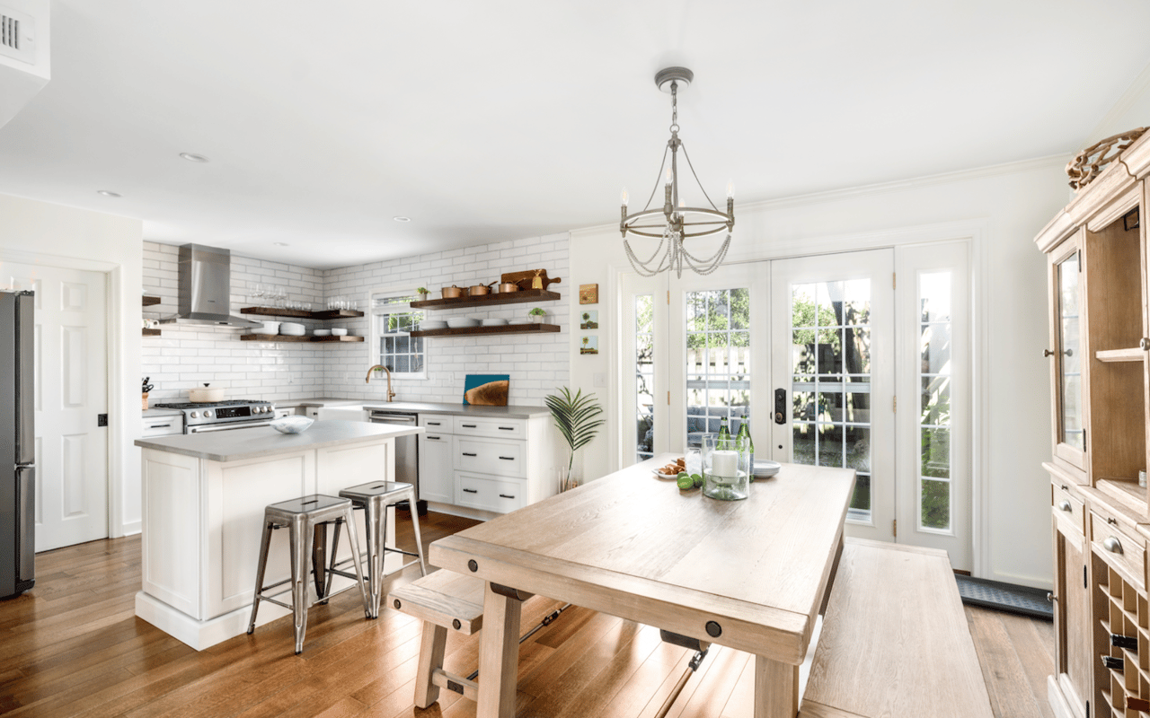 Harleston Village Townhome – 84 Logan Street