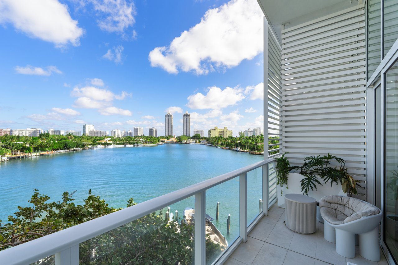 Ritz-Carlton Residences Miami Beach 304