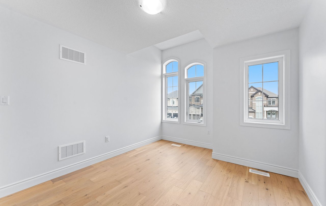 1206 Corby Way