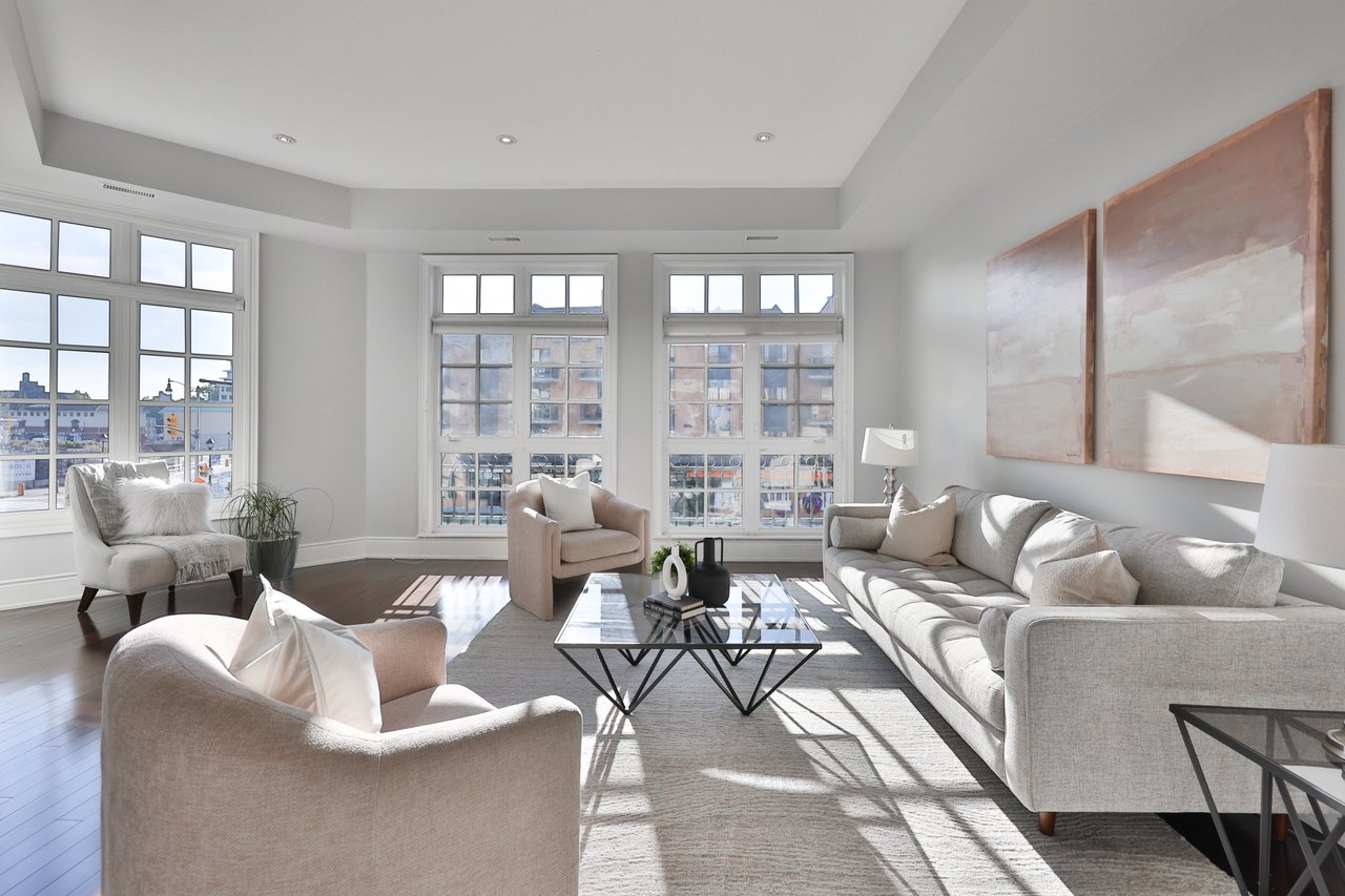 8-120 Bronte Road, Oakville 