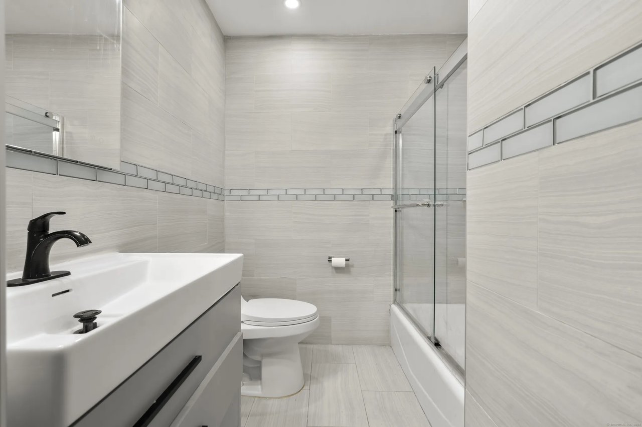 11 Finney Lane Unit 6