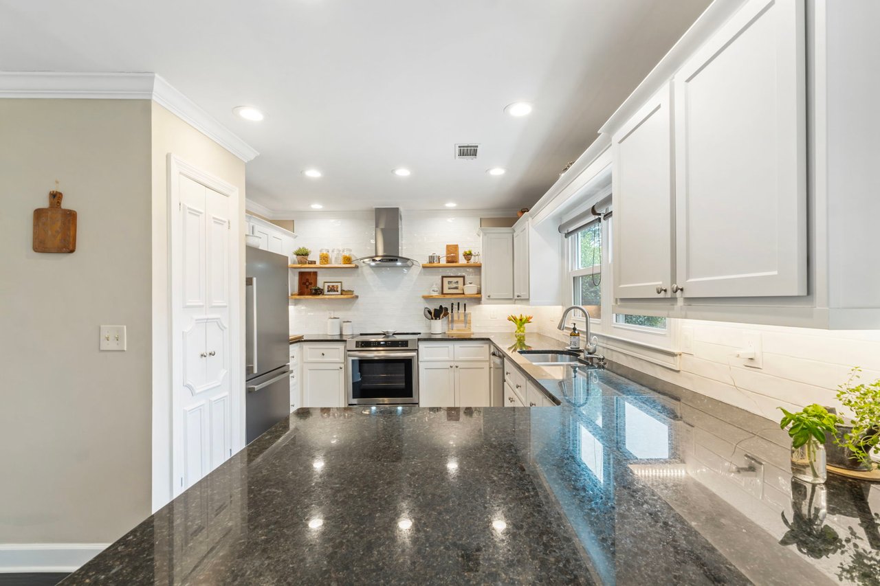 Alpharetta | 330 Devon Court