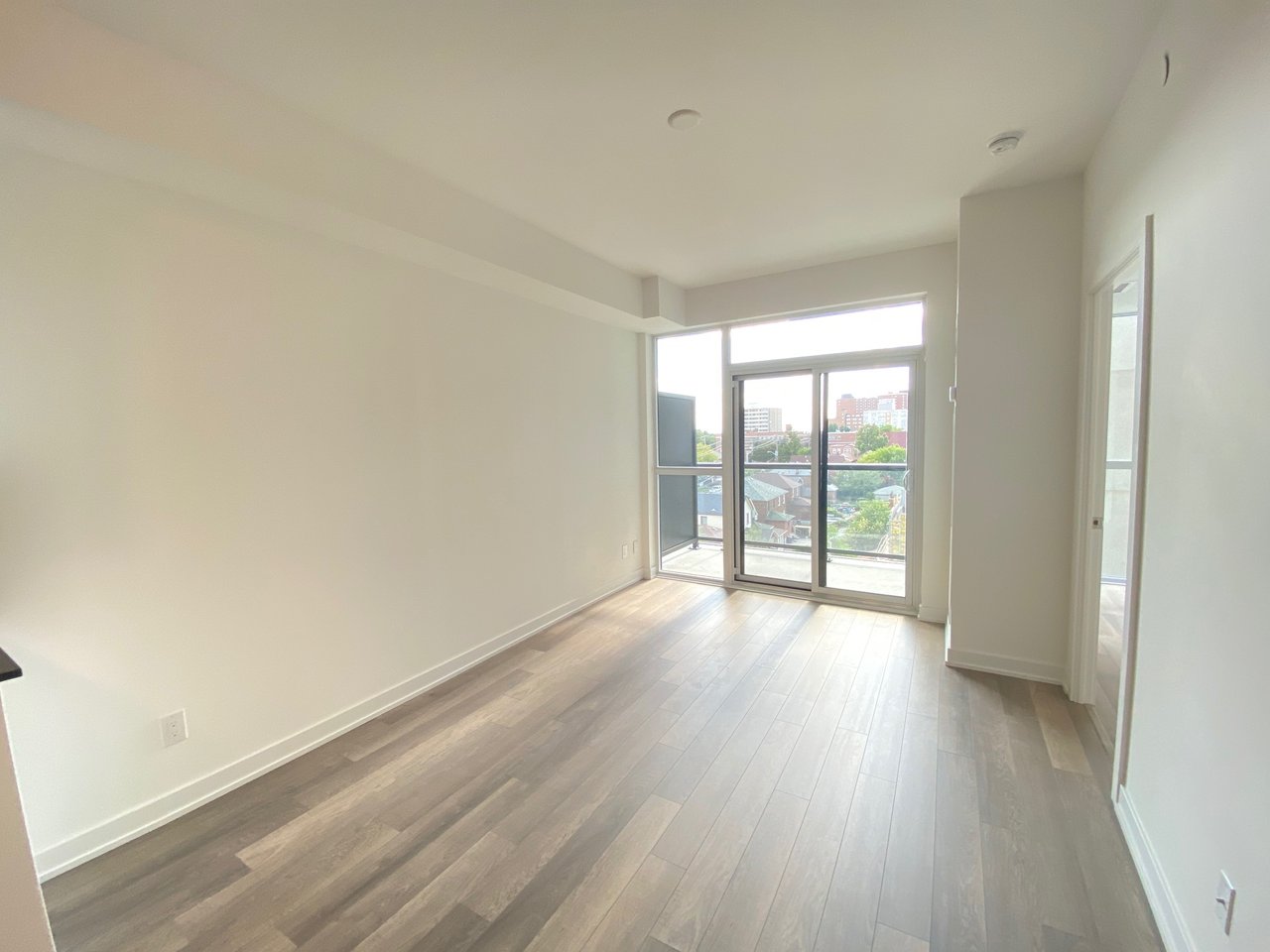 1603 Eglinton Avenue W 508