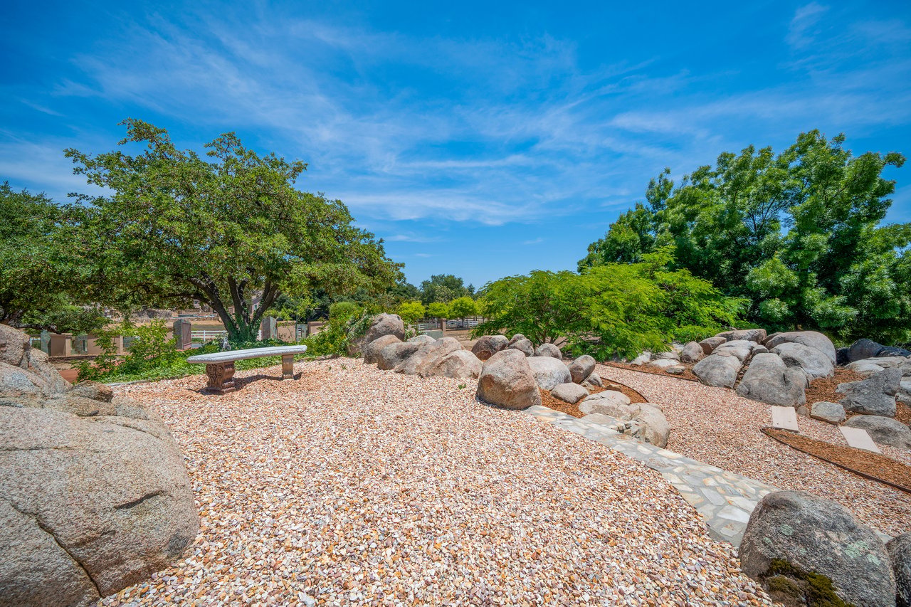 41555 Avenida Conchita