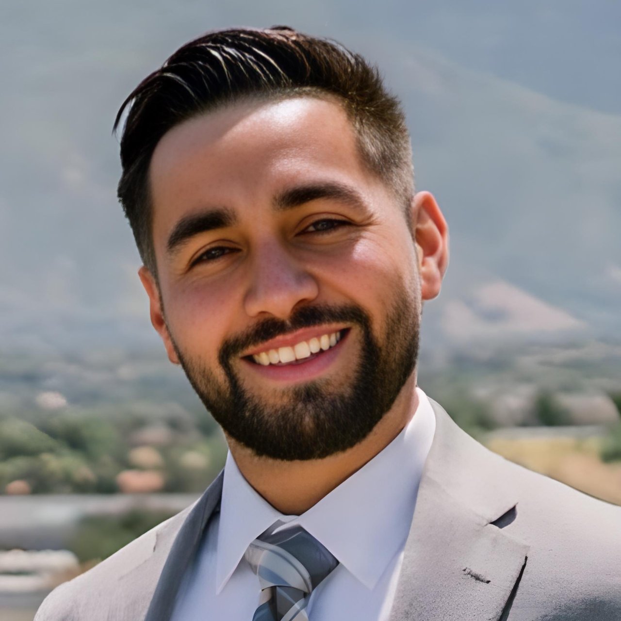 Jesus Castaneda Midvale, UT Real Estate Agent Headshot