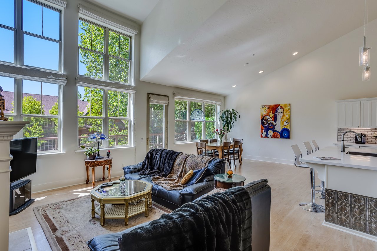 Luxury Living in the Heart of Willits