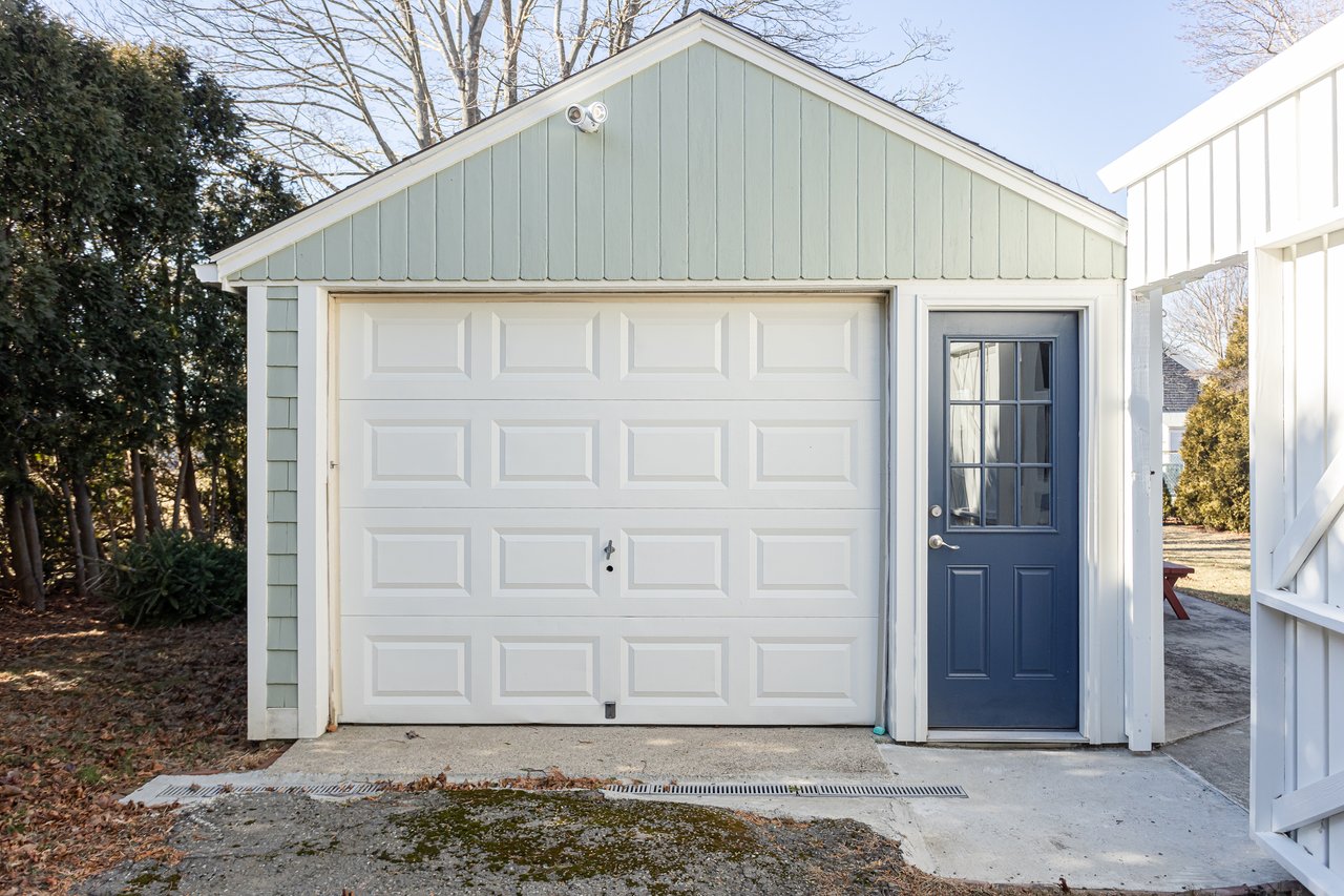 2 Linden Street, Middletown, RI 02842