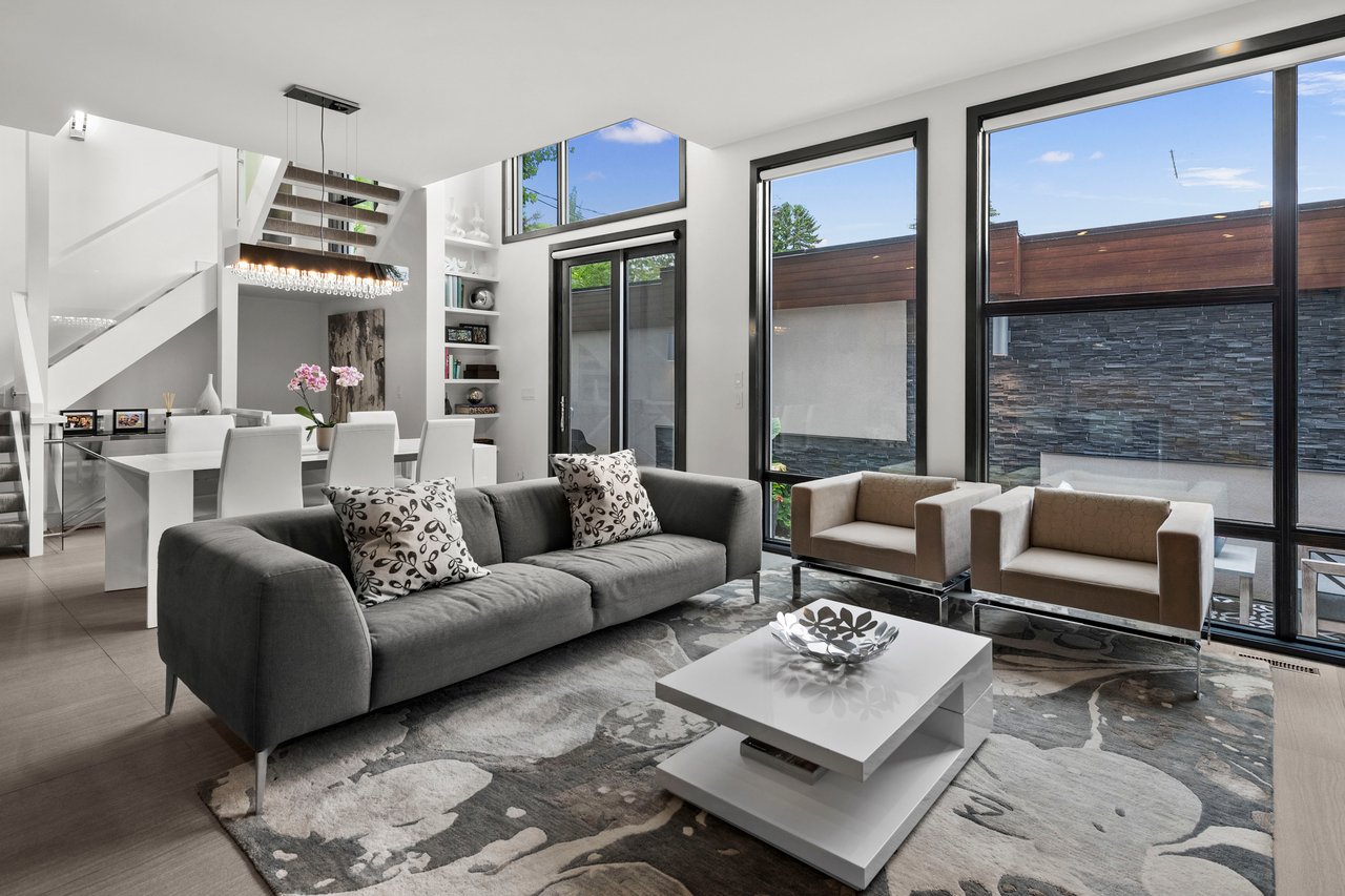 408 13 Street NW Unit: 3