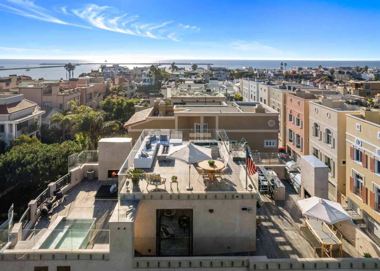 145 Channel Pointe Mall