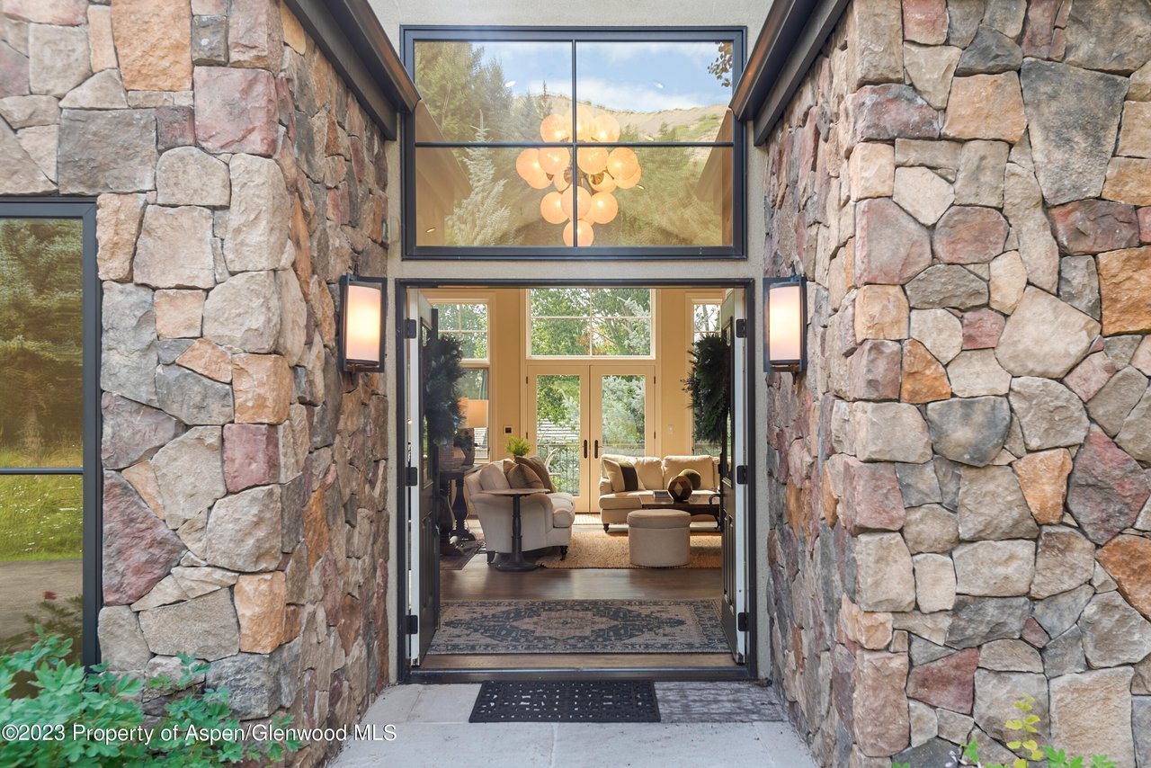 1044 Horse Ranch Drive