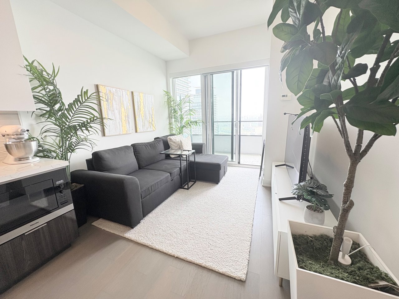 20 Shore Breeze Drive Unit: 4505