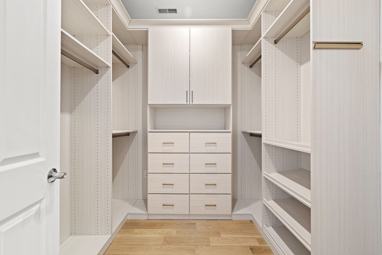 16 Regency Place | Townhouse in The Brownstones at Port Imperial