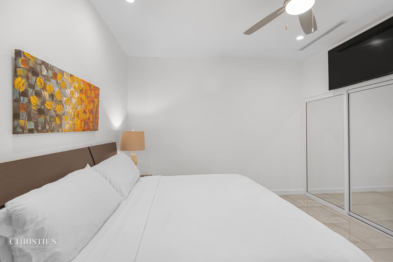 Vista Las Palmas – Executive Oceanfront Penthouse 11B