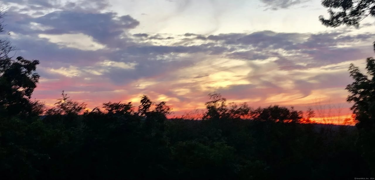 100 Mount Carmel Avenue