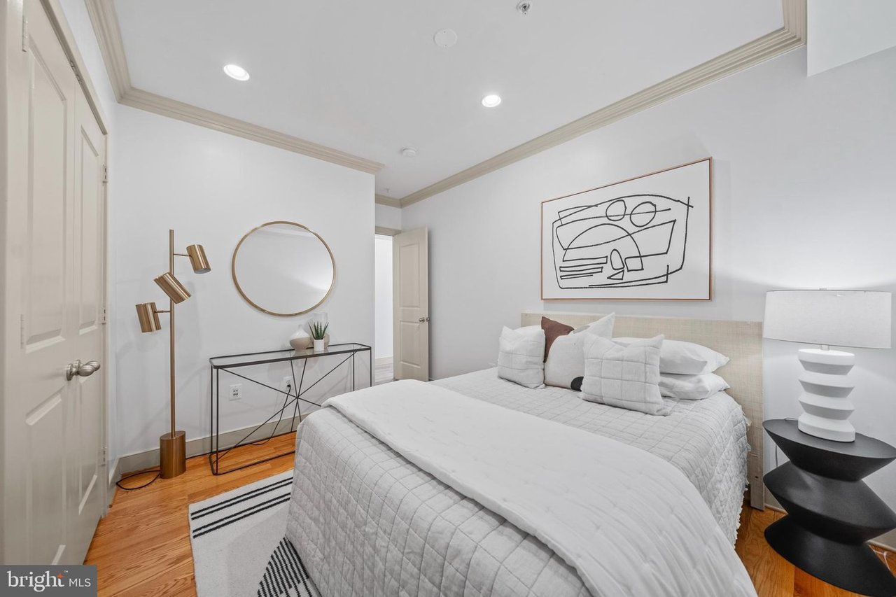 2448 Ontario Rd NW, Unit 4