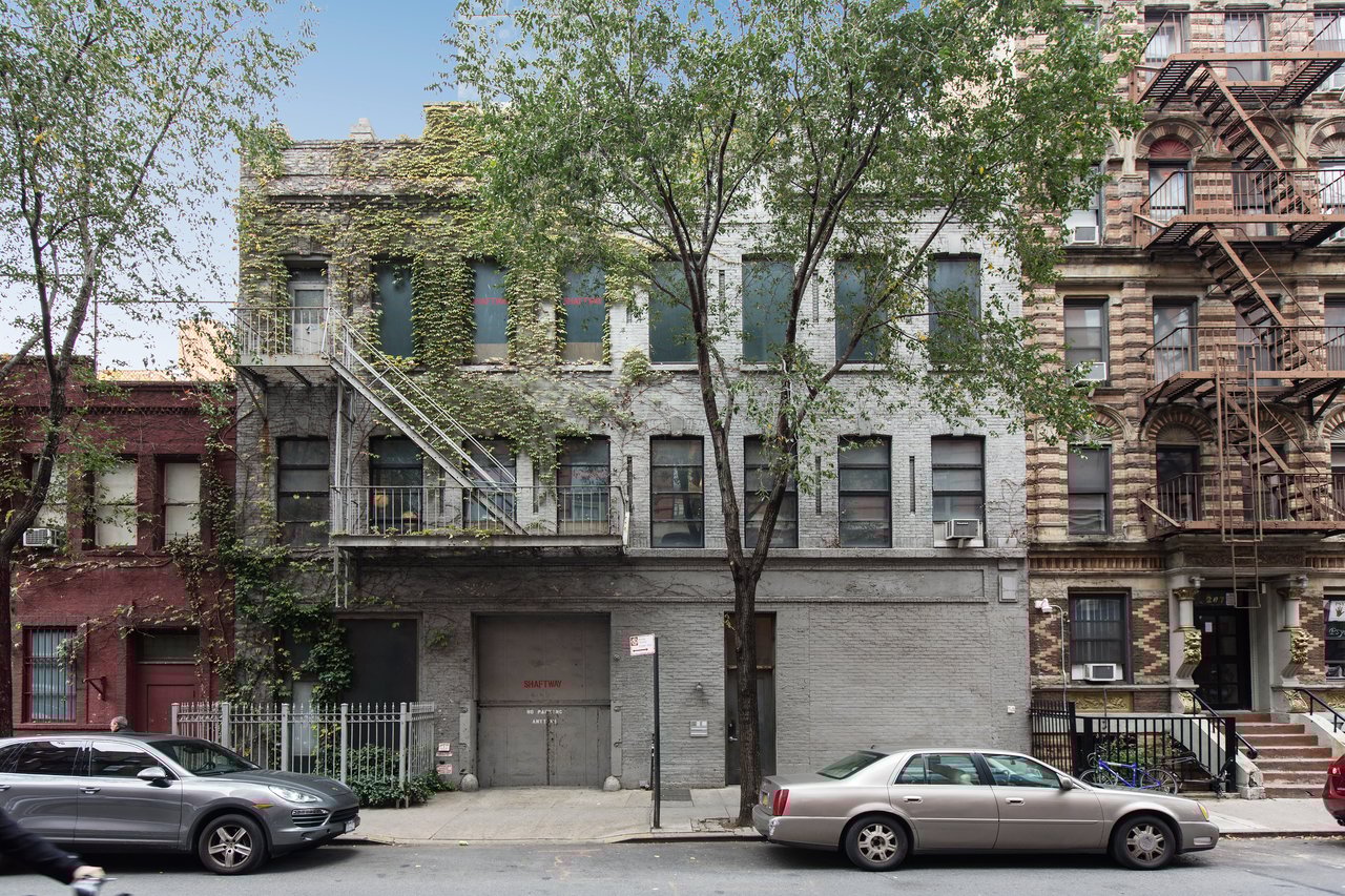 239 West 18th Street